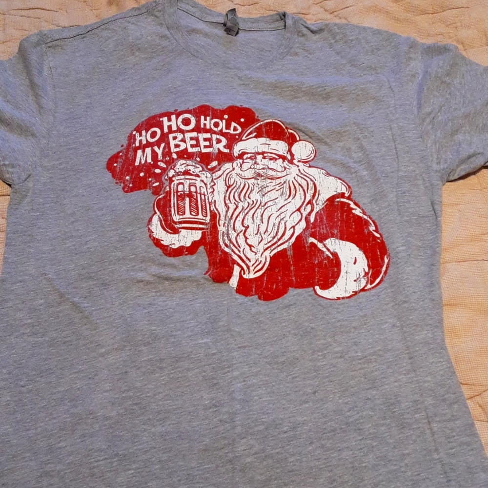 Funny Christmas Holiday Graphic tee NWOT Size M